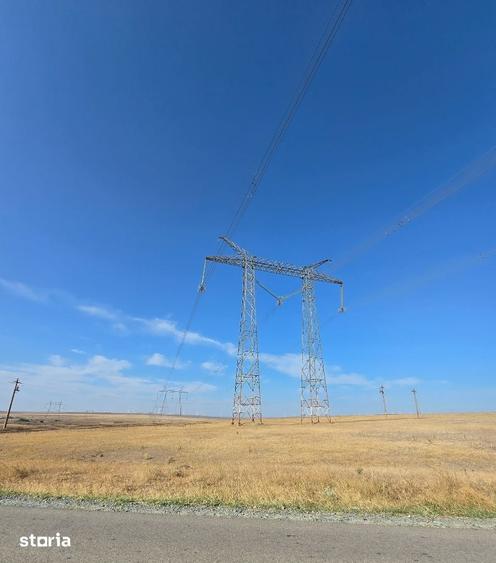 Teren de 590000 mp, în Saraiu
