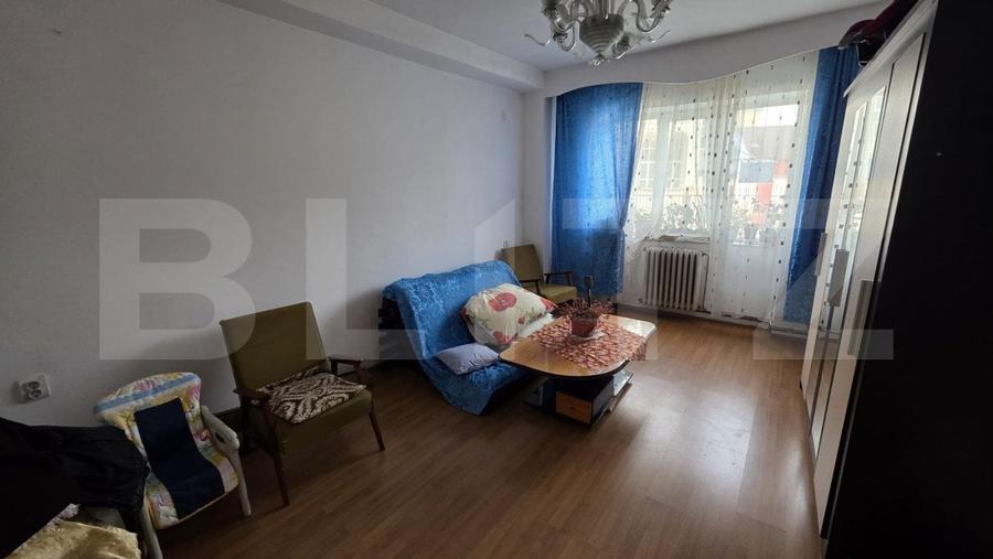 Casă individuală cu 4 camere cu Canalizare în Central