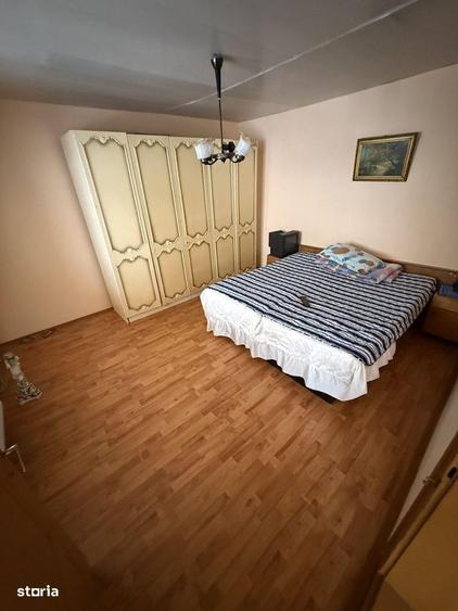 Casă cu 6 camere cu Teren 500 Mp în Mehala
