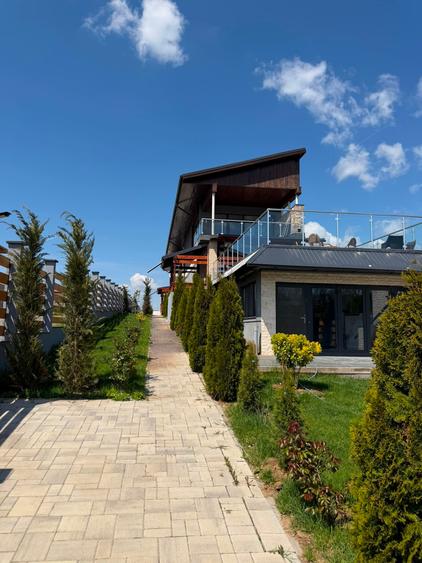 Casă individuală cu 5 camere cu Piscina în Corbeanca