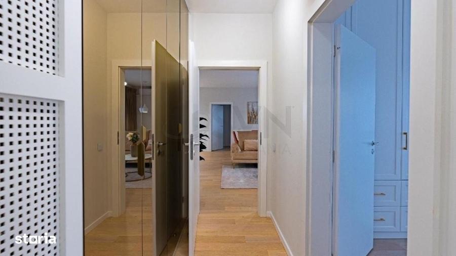 Apartament cu 3 camere în Tineretului
