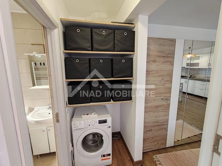 Apartament cu 2 camere semidecomandat, mobilat în Florești