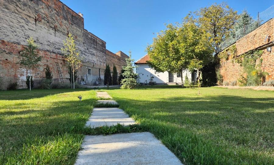 Casă individuală cu 4 camere cu Teren 1240 Mp în Griviței