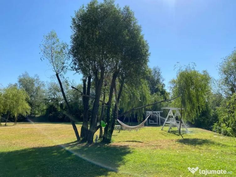 Apartament cu 2 camere decomandat în Sisești