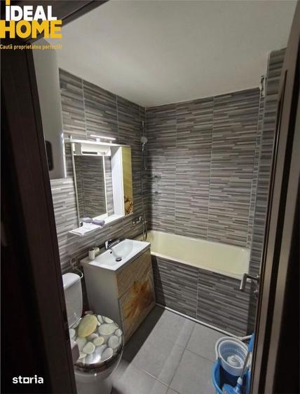 Apartament cu 3 camere semidecomandat în Tătărași