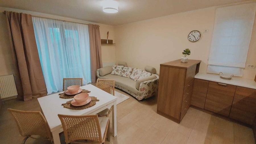 Apartament cu 3 camere decomandat în Dumbrăvița