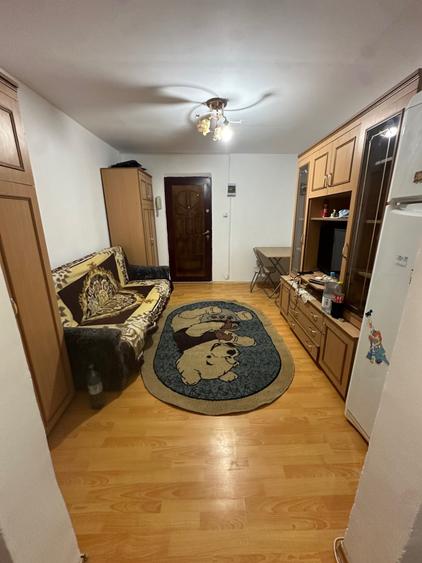 Apartament cu 2 camere semidecomandat în Exterior Vest