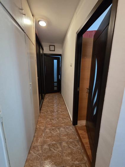 Apartament cu 2 camere decomandat, mobilat în Păcii