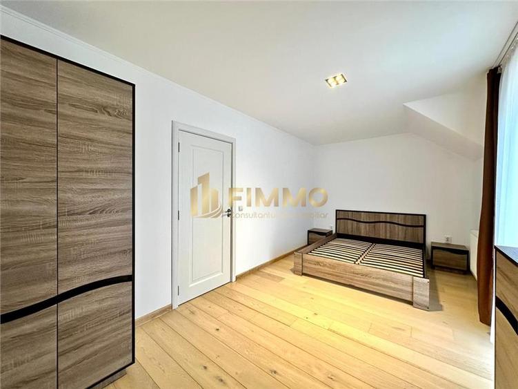 Duplex cu 3 camere cu Canalizare în Est