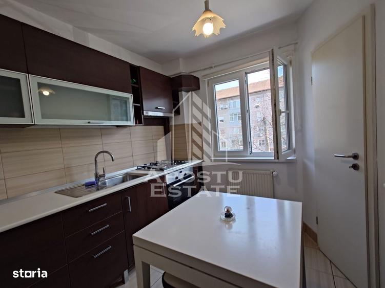 Apartament cu 3 camere, mobilat în Circumvalațiunii
