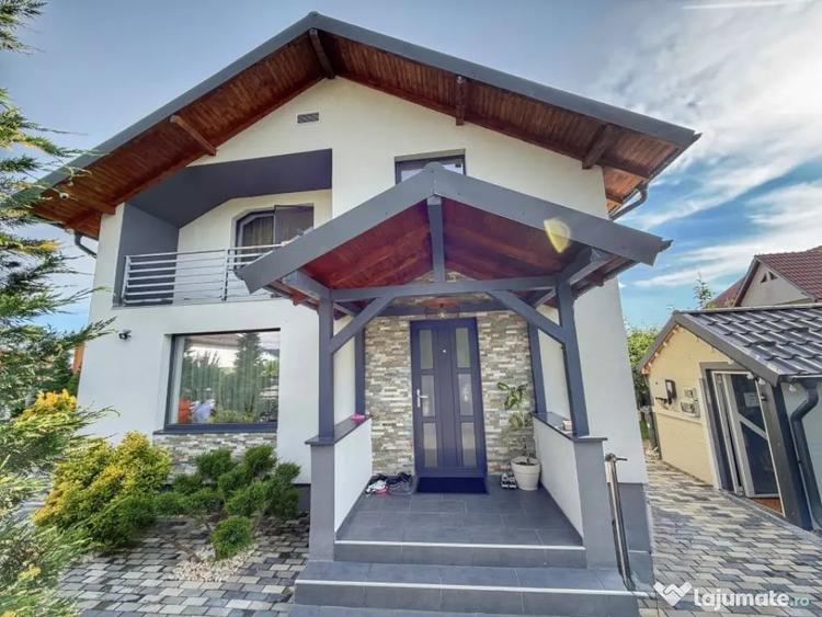 Casă cu 4 camere cu Teren 485 Mp în Ștefănești
