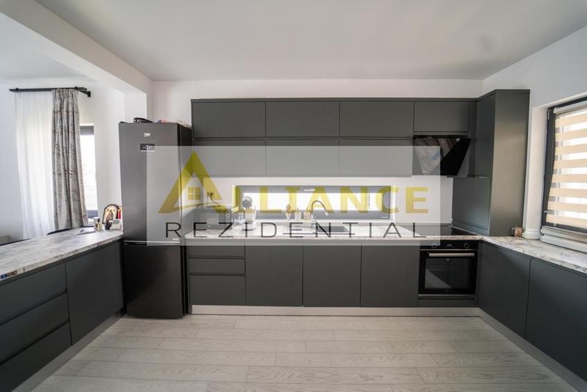 Duplex cu 3 camere decomandat cu Canalizare în Berceni