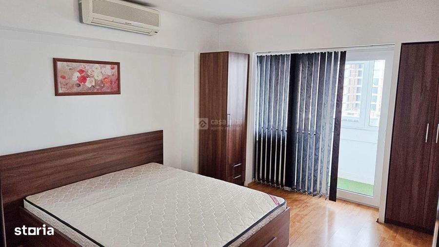 Apartament cu 3 camere semidecomandat, mobilat în Semicentral