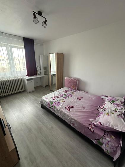 Garsonieră decomandată în Podu Roș