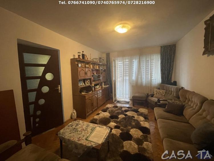 Apartament cu 3 camere circular, mobilat în Teilor