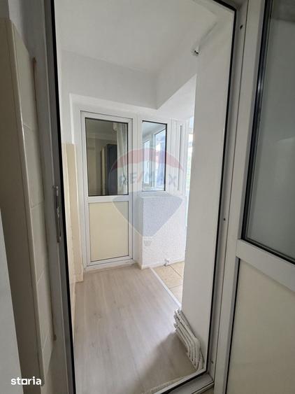 Apartament cu 3 camere decomandat în Bordei