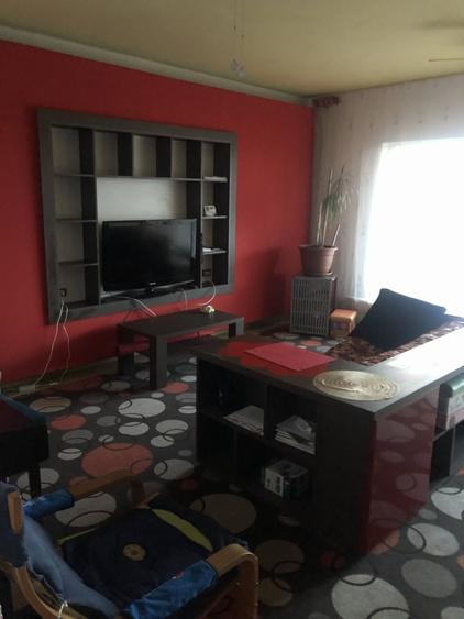 Apartament cu 3 camere decomandat, mobilat în Zorilor