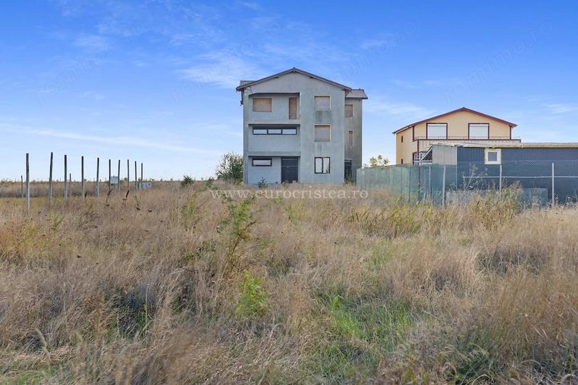Vila de vanzare in Costine?ti - 11
