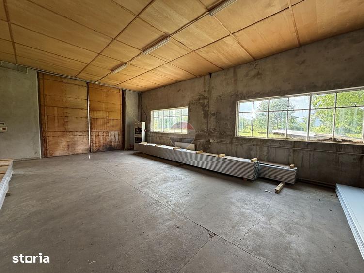 Spațiu comercial, de 310 mp, în Vârteșcoiu