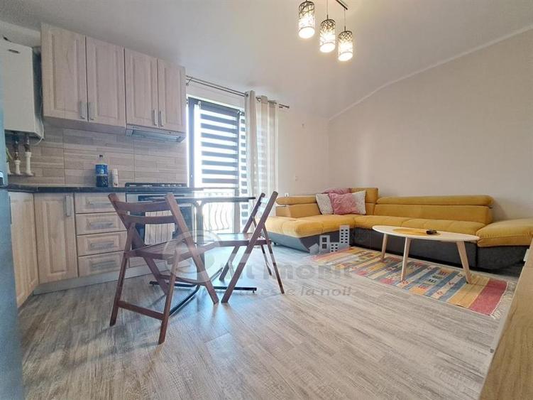 Apartament cu 2 camere semidecomandat, mobilat în Aeroport