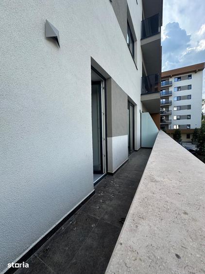 Apartament cu 3 camere decomandat în Frumoasa