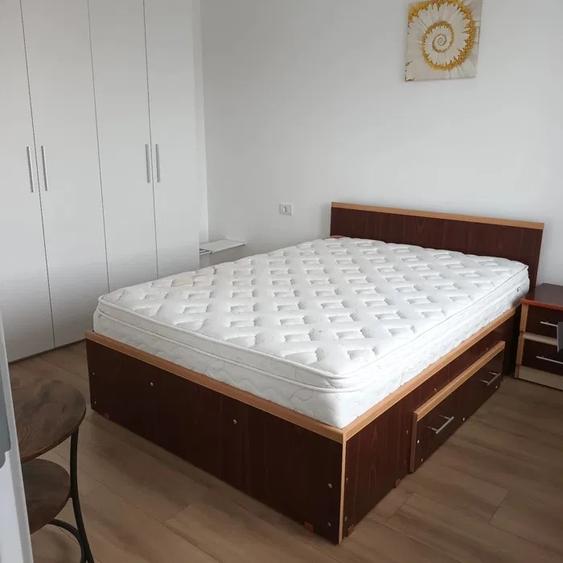 Apartament cu 2 camere semidecomandat, mobilat în Apărătorii Patriei