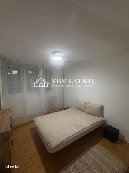 Apartament cu 3 camere semidecomandat în Drumul Taberei