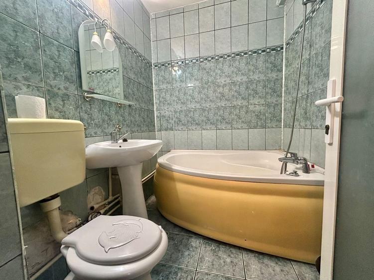 Apartament cu 2 camere semidecomandat, mobilat în Tomis III