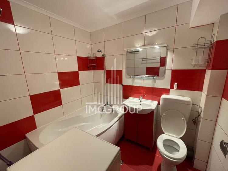Apartament cu 2 camere semidecomandat, mobilat în Bună Ziua