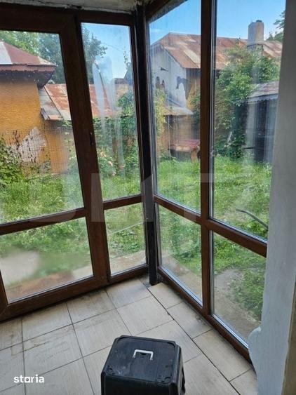 Casă cu 5 camere cu Teren 1000 Mp în Odobești