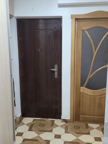 Apartament cu 2 camere decomandat în Manolești