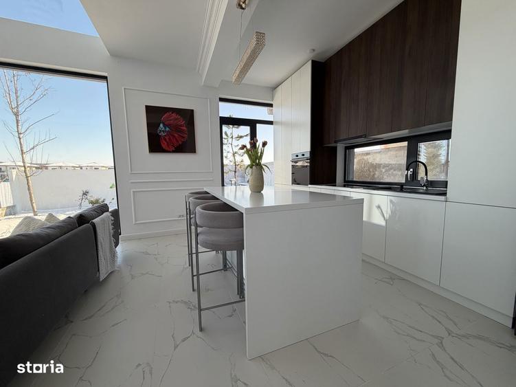 Casa speciala, design spectaculos,piscina , garaj ?i finisaje premium - 9