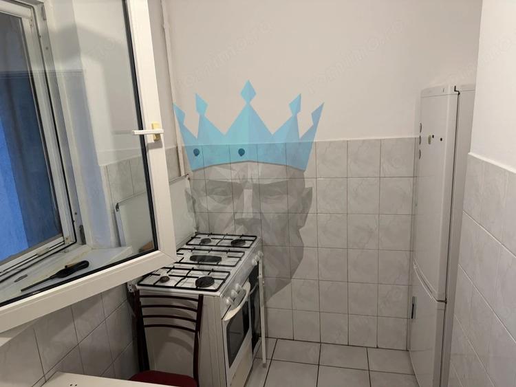 Apartament cu 3 camere semidecomandat, mobilat în Parcul Circului
