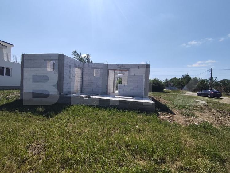 Casă individuală cu 3 camere cu Teren 630 Mp în Leș