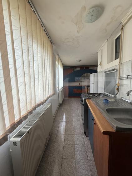 Apartament 2 camere decomandat, parter, Găești – zonă bună - 7