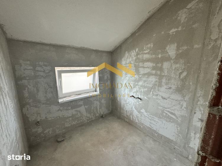Casă cu 4 camere cu Teren 365 Mp în Bucovăț