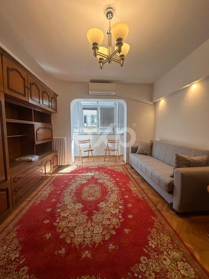 Apartament cu 3 camere semidecomandat, mobilat în Cișmigiu