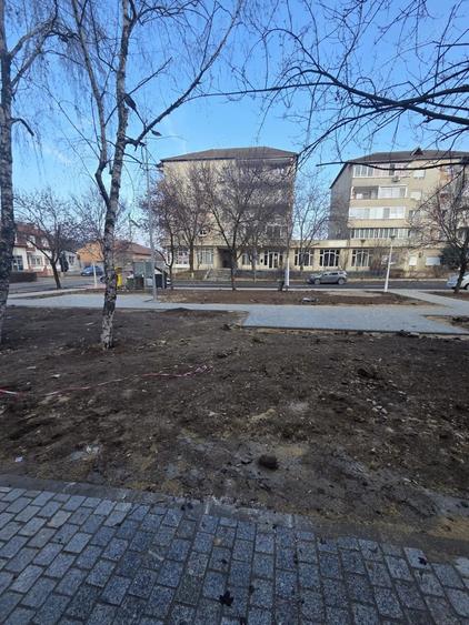 Apartament cu 3 camere decomandat în Spitalul Județean