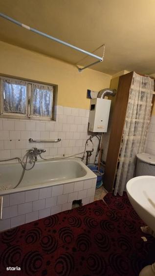 Casă cu 2 camere în Central
