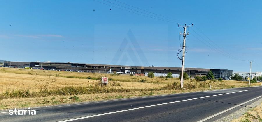 Teren de 12000 mp, în Vest