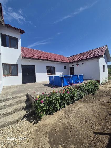 Casă cu 5 camere cu Teren 800 Mp în Central