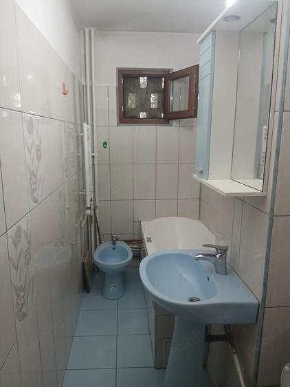 Apartament cu 2 camere nedecomandat în Poștei - Bucov