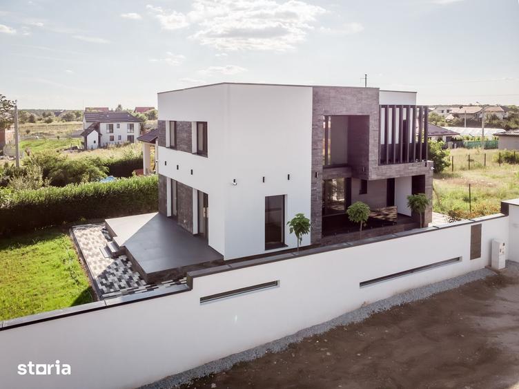 Casă cu 4 camere cu Teren 500 Mp în Brănești