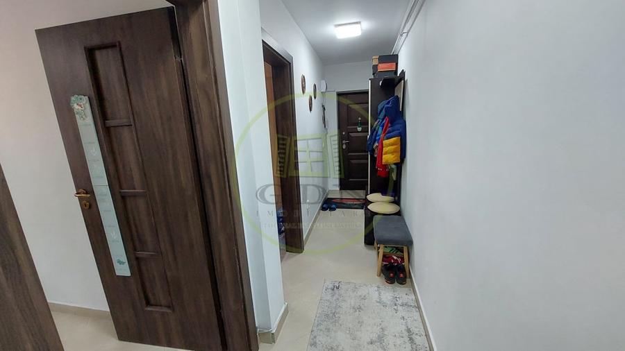 Garsonieră decomandată, mobilată în Bariera Vâlcii
