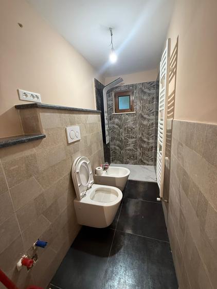 Apartament cu 3 camere decomandat în Gară