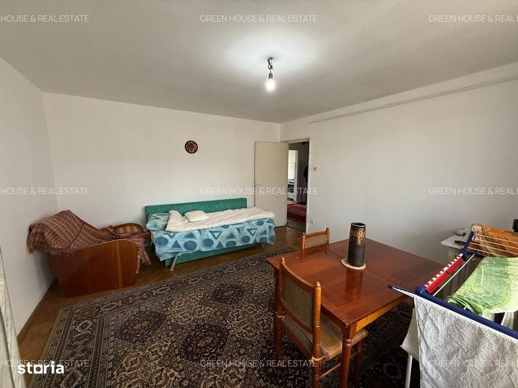 Apartament cu 3 camere decomandat în Deve