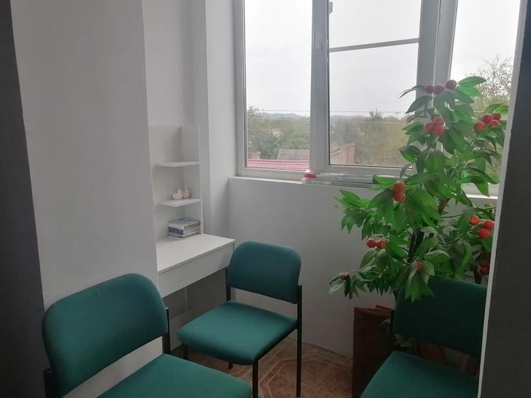 Apartament cu 3 camere nedecomandat în Central