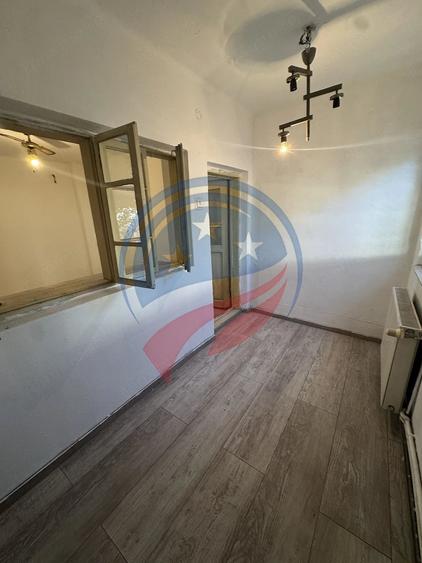 Casă cu 3 camere cu Teren 417 Mp în Brestei