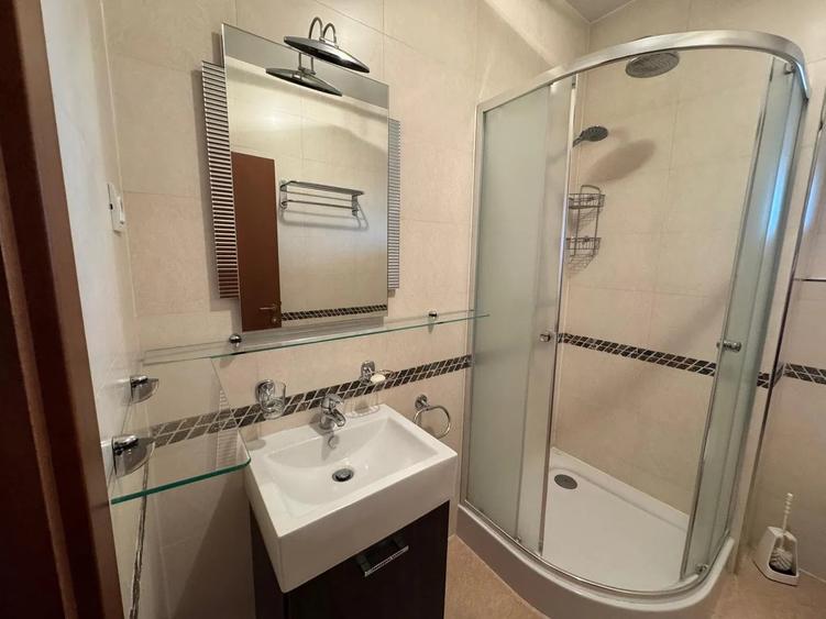 Apartament cu 3 camere decomandat, mobilat în Grozăvești