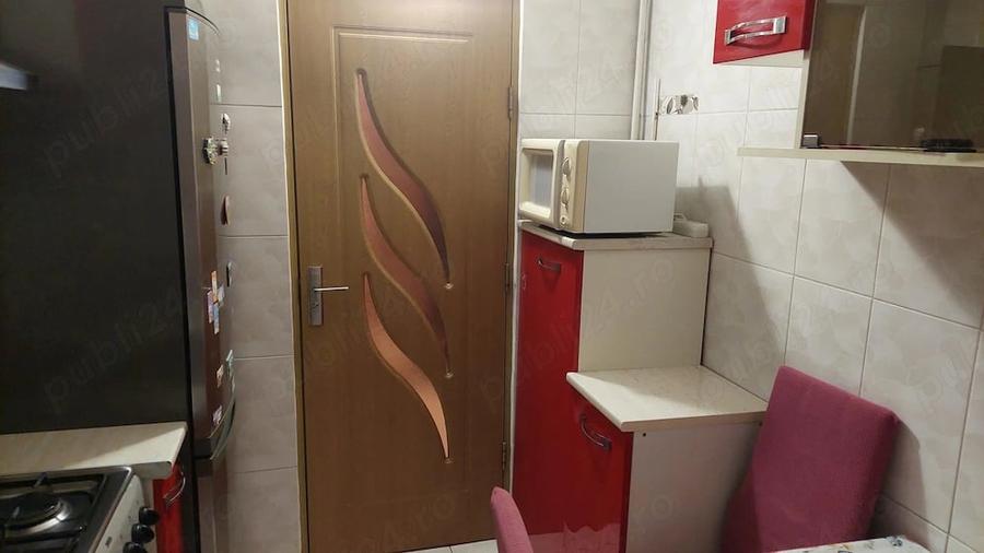 Apartament cu 2 camere semidecomandat în Ultracentral